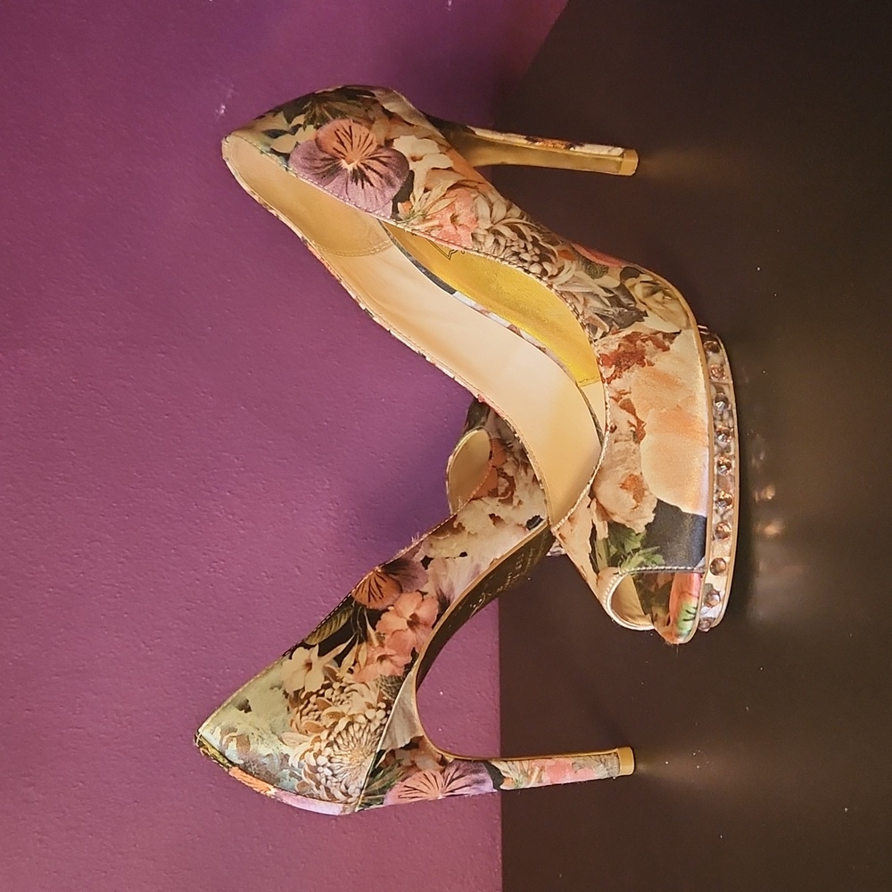 Ted Baker London Floral Peep-Toe Heels